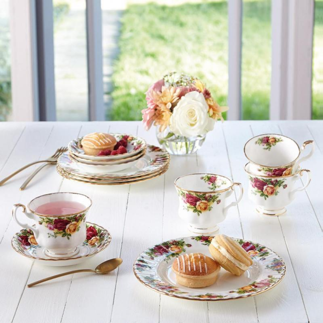Rob McIntosh | Royal Albert Old Country Roses | Fine Bone China