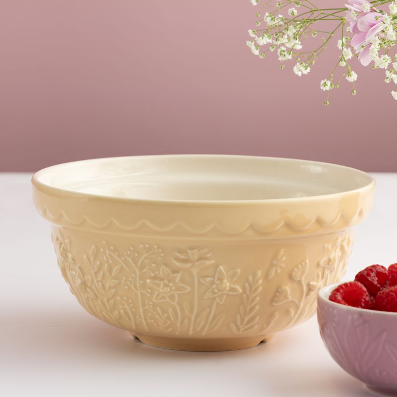 Mason Cash In the Meadow 1.1L Mixing Bowl Yellow Daffodil
