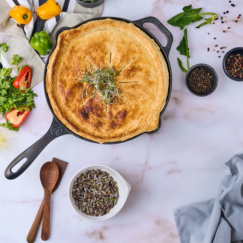 Victoria Cast Iron Skillet 12"