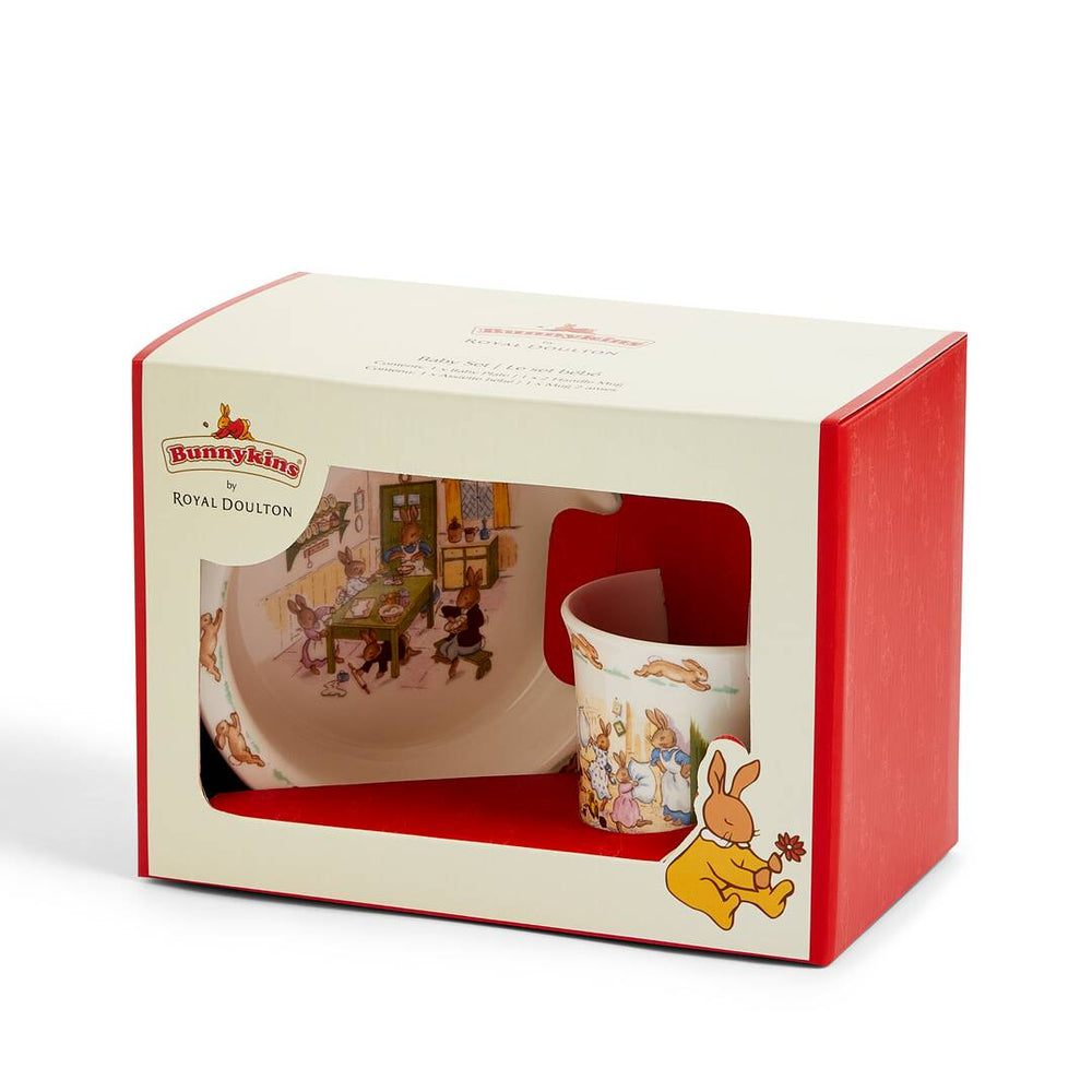 Bunnykins Royal Doulton children's tableware set in a display box