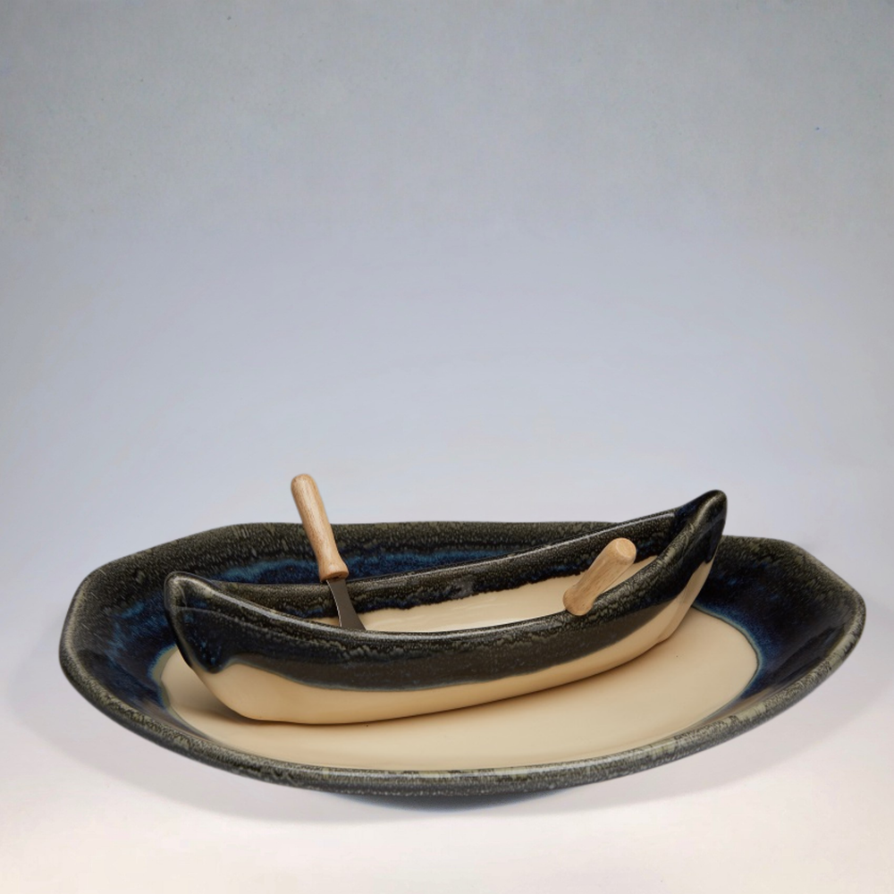 Pottery Canoe on a Lake Dip Set - Granite