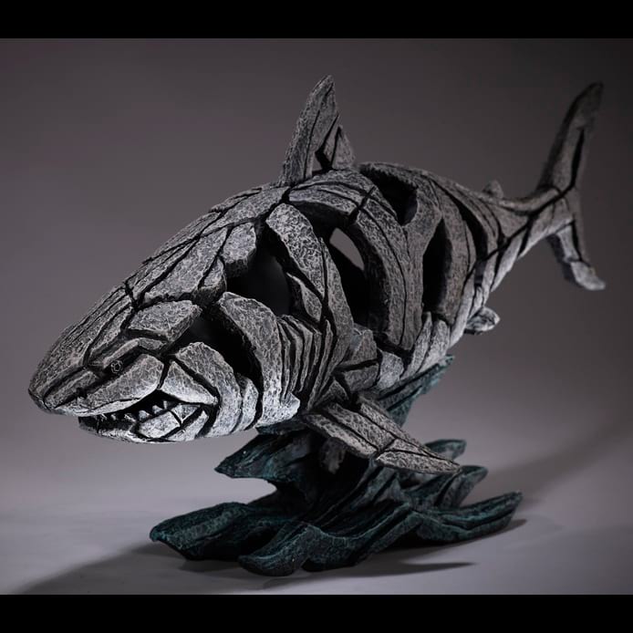 新規購入 ENESCO – Wolf Sculpture McIntosh Bust Shark 6005331