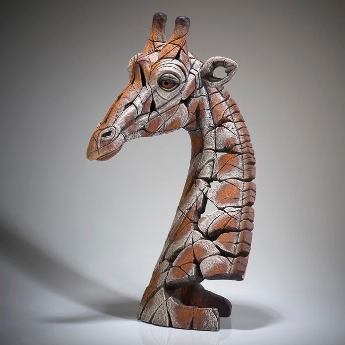 Edge Giraffe Sculpture