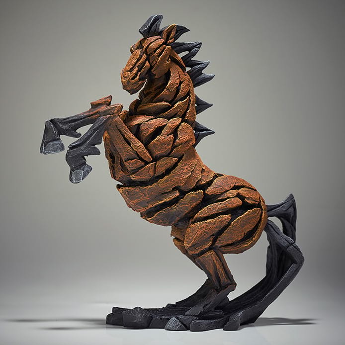 Edge Sculpture Horse Standing Figure