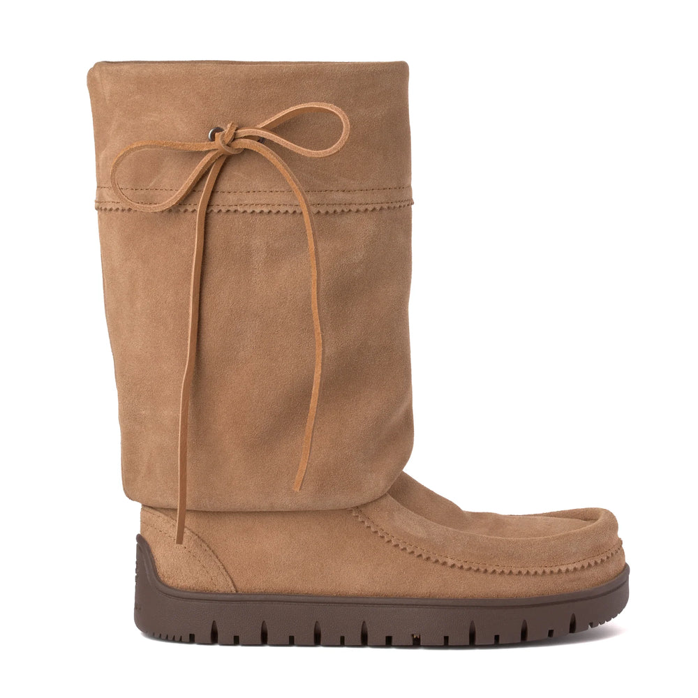 Oak suede boot with a flat, ridged sole. Tall shaft features Oak lace detailing at the top.
