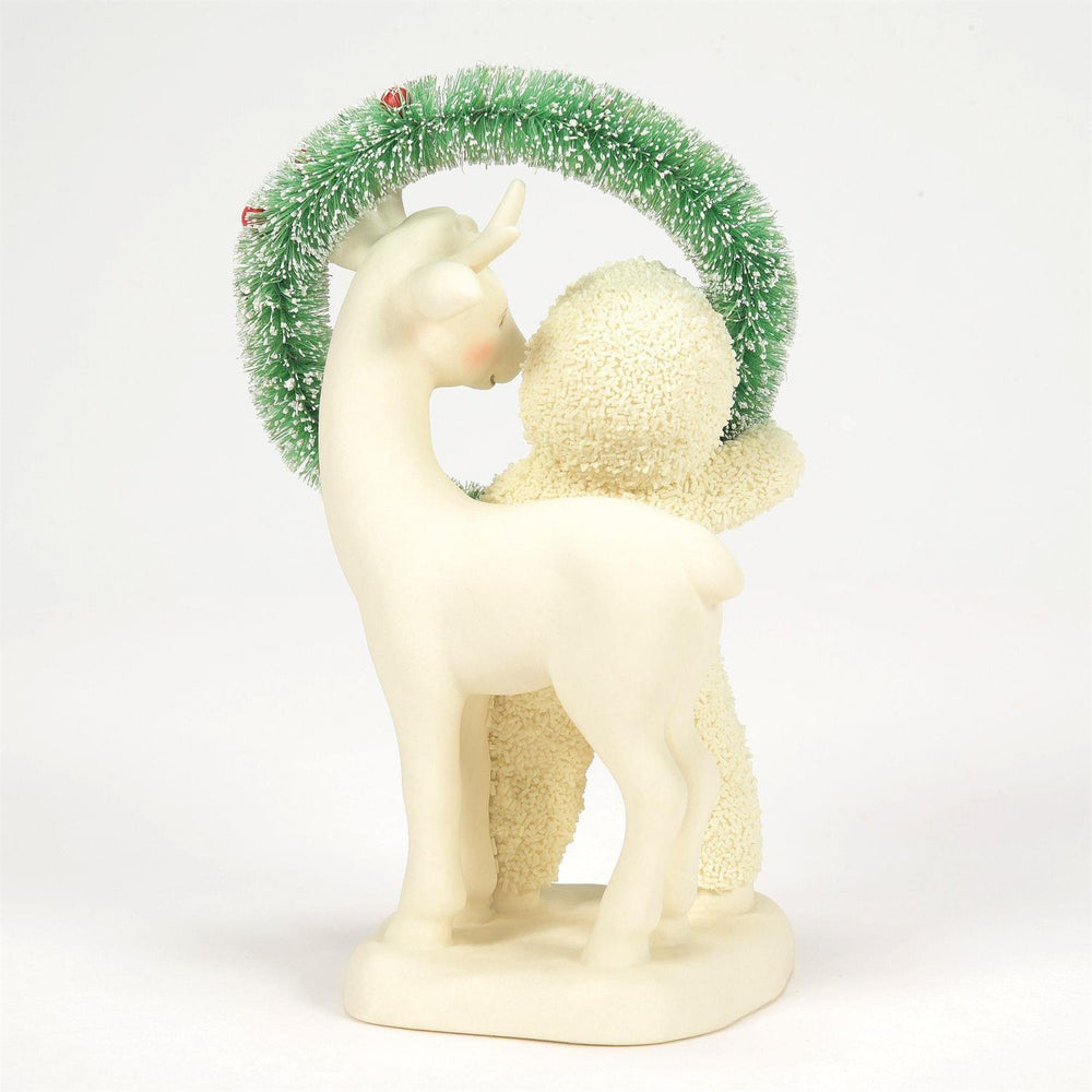 Snowbabies Meet in the Middle