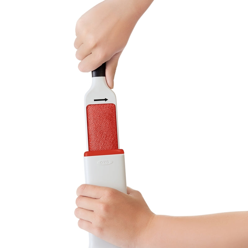 OXO - Furlifter Garment Brush