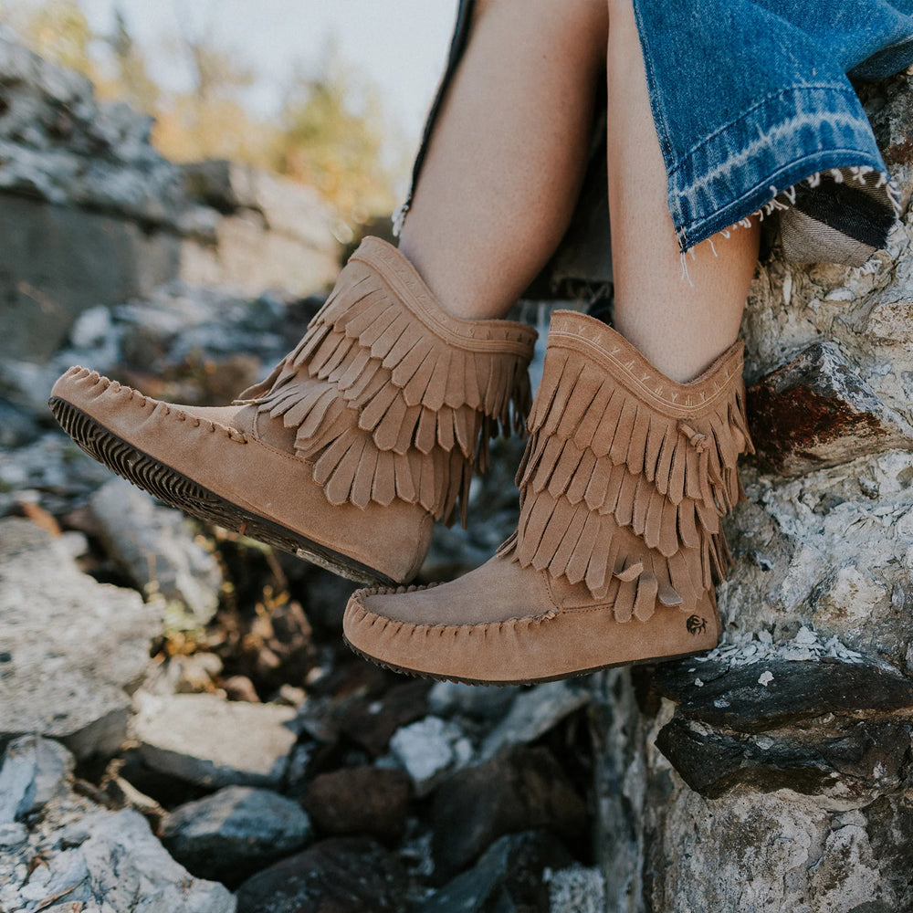 Manitobah Dancer Boot Mid Oak