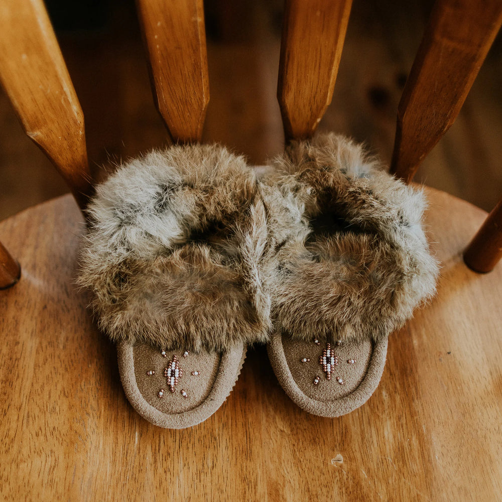 Manitobah Mini Suede Moccasin Oak