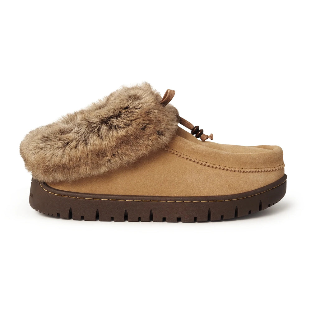 Manitobah Micro Clog Oak