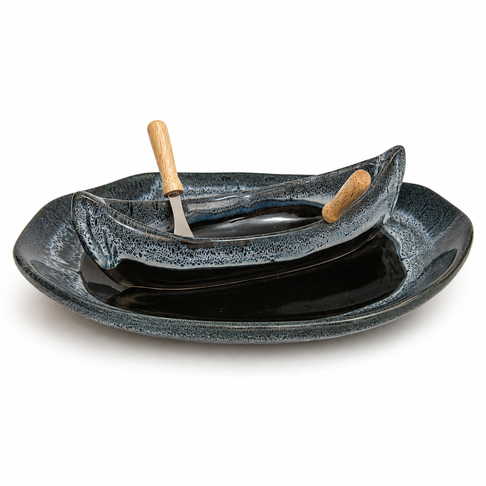 Pottery Canoe on a Lake Dip Set - Black Diamonds