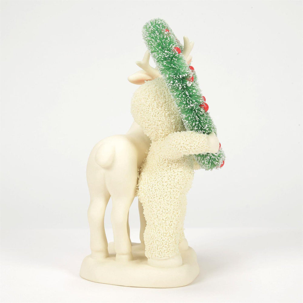 Snowbabies Meet in the Middle