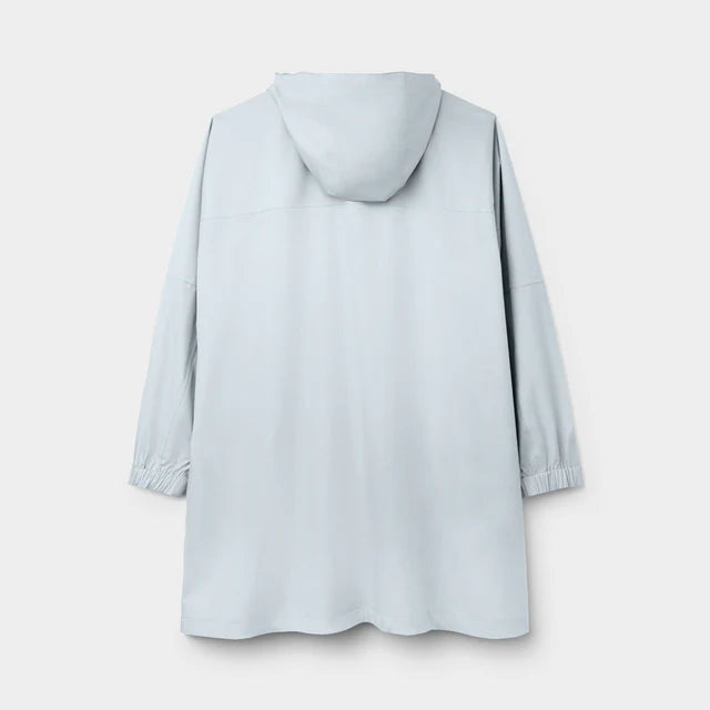 Tilley: Unisex Hooded Packable Poncho Ice Blue