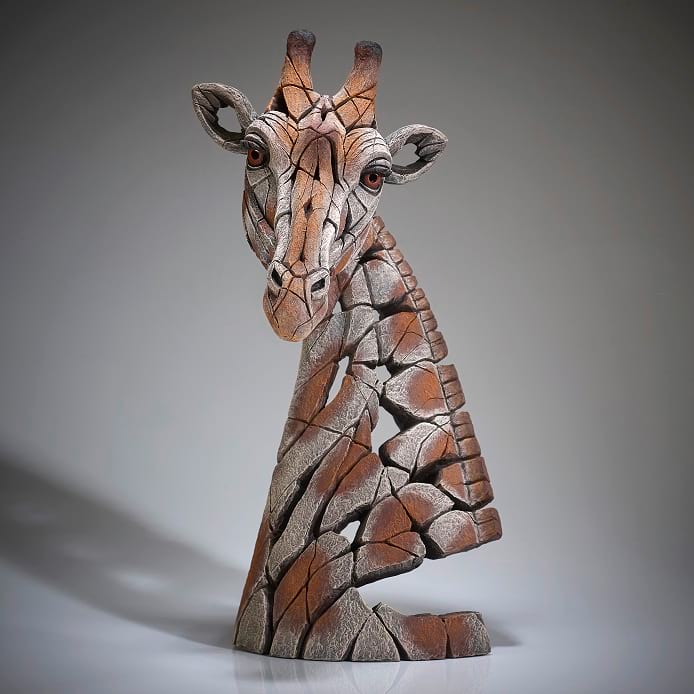 Edge Giraffe Sculpture