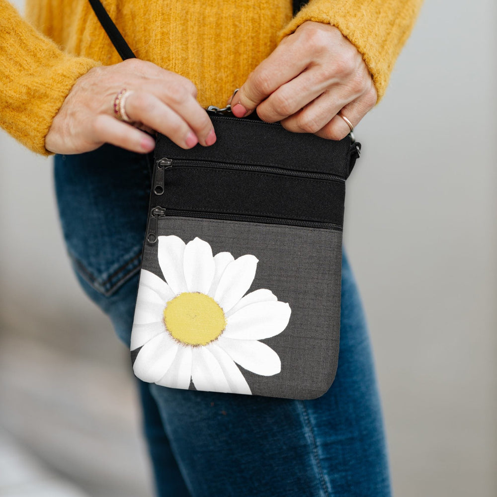 Jak's Daisy Grab & Go Pouch - Black
