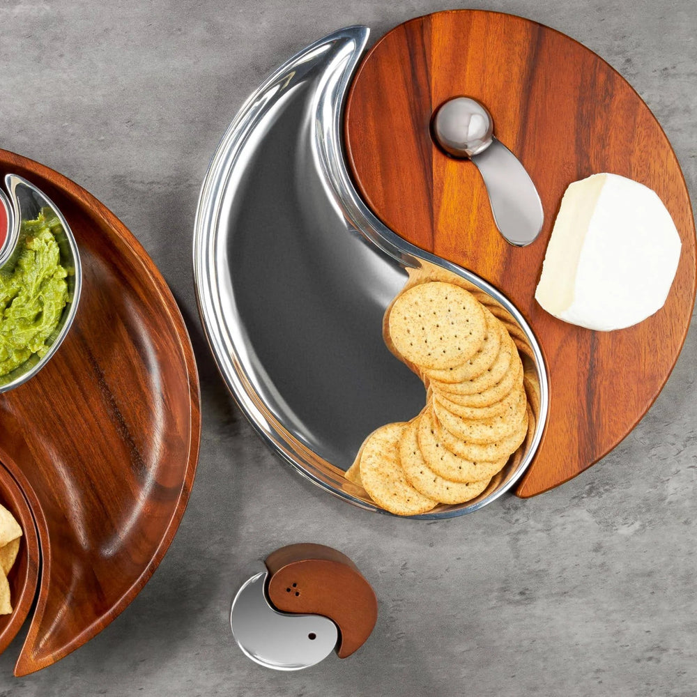 Nambé Yin Yang Cheese Board w/ Spreader