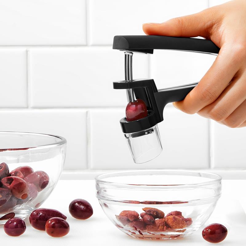 OXO - Cherry & Olive Pitter