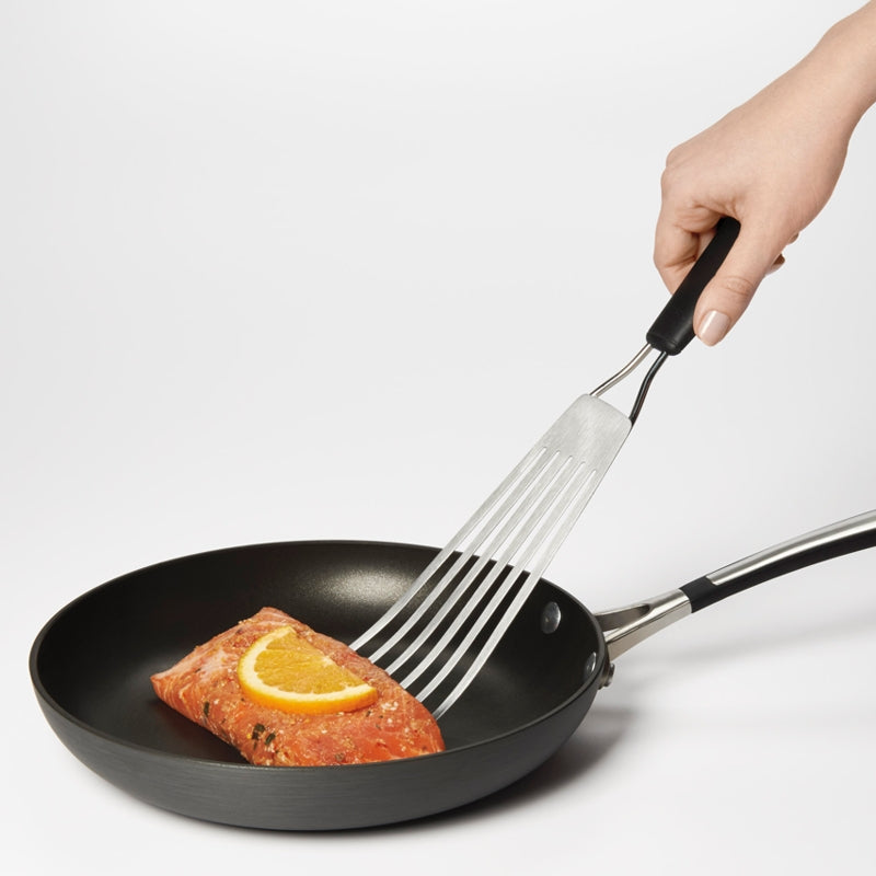 OXO - Fish Turner