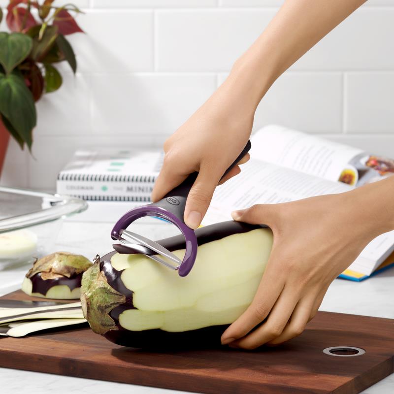 OXO - Large Vegetable Peeler