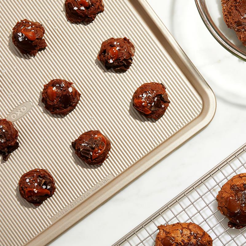 OXO - Non-Stick Pro Cookie Sheet
