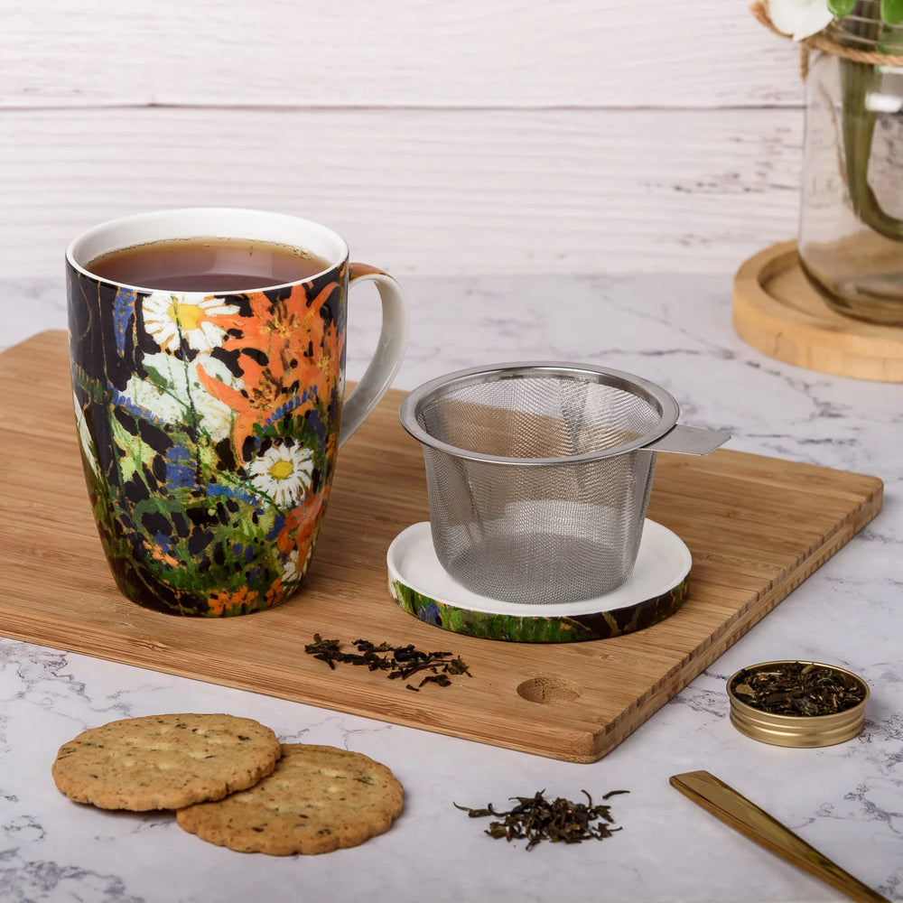 Tom Thomson Marguerites Tea Mug